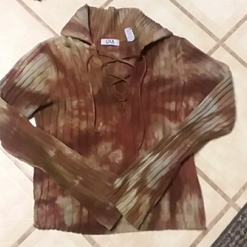 4 items for 20.00 Q&A tie dye sweater
